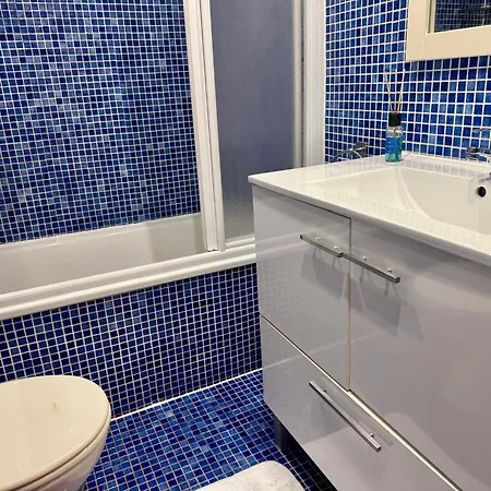 Golden Mile Getaway - Americas Tenerife Apartment *