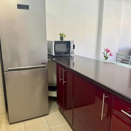 Golden Mile Getaway - Americas Tenerife Apartment *