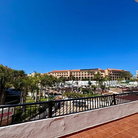 Golden Mile Getaway - Americas Tenerife Apartment *